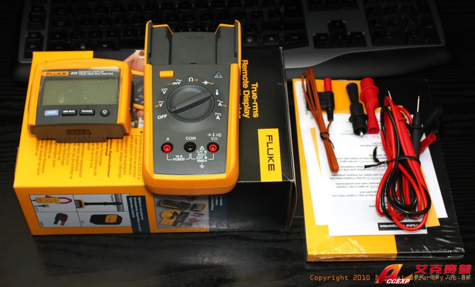 Fluke 233 數(shù)字萬用表(真有效值、遠(yuǎn)程控制、顯示分離)圖片